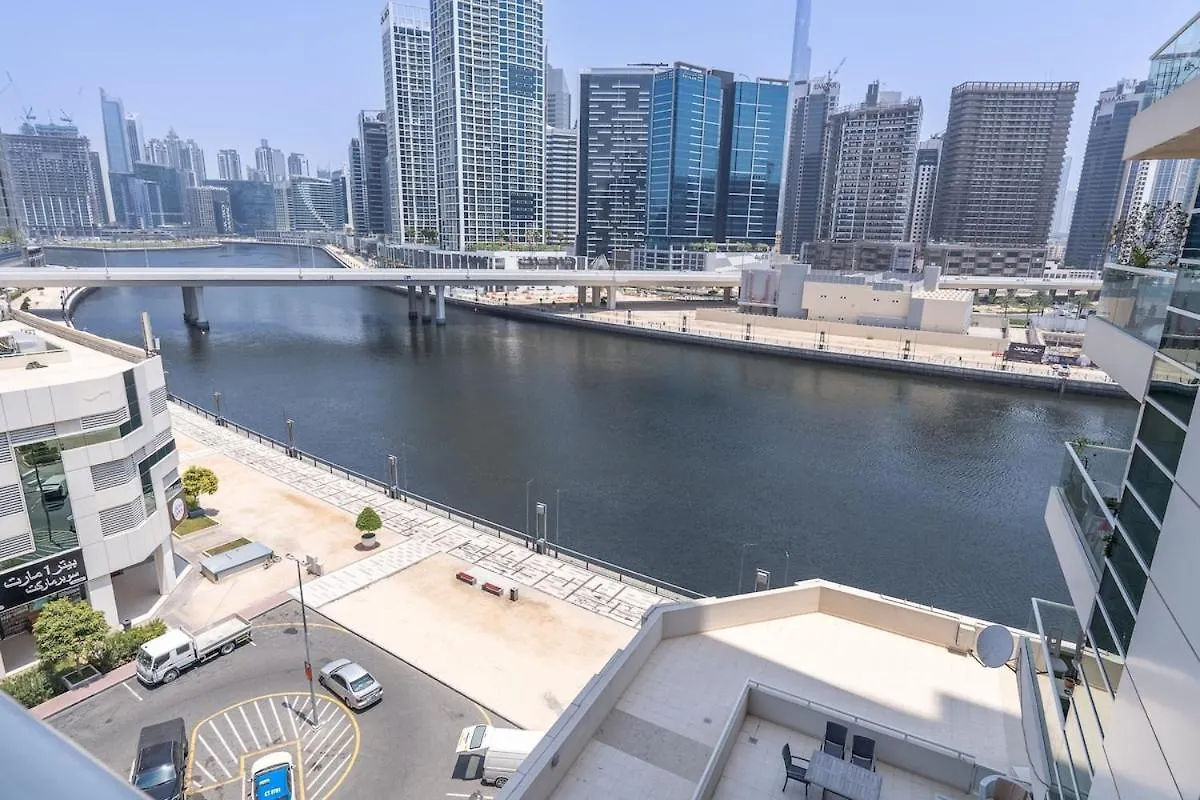Artistic 1-Bedroom Apartment Perfect For Couple At Mayfair Tower, Business Bay! Dubai 0*,